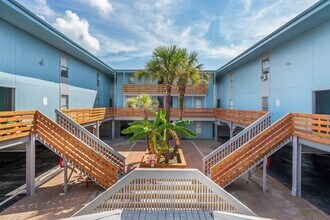 Building Photo - 610 Ferry Rd