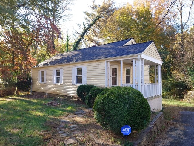 Foto del edificio - 3654 Yale Ave