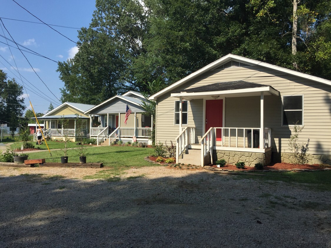 7691 Pine Springs Rd, Meridian, MS 39305 House Rental in Meridian, MS