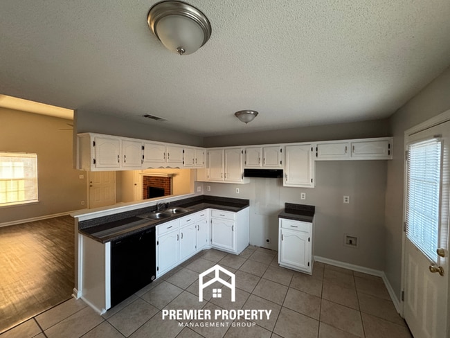 Building Photo - 4252 Elysian Dr