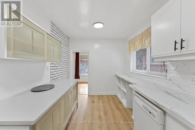 Building Photo - 38 Jarwick Dr