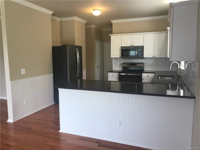 Building Photo - 22660 Trillium Dr
