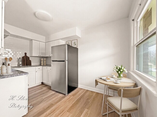 Foto del edificio - 5 Arrowhead Dr