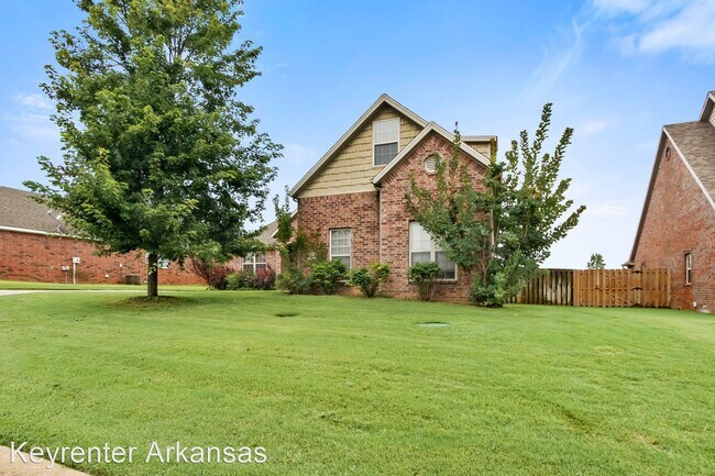 Foto del edificio - 4 br, 2.5 bath House - 1185 Lexington Cir