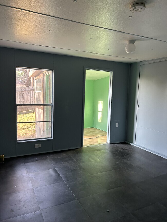 Foto del edificio - 6260 Eagle Point Main St