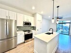 Foto principal - 2300 Richmond Ave.