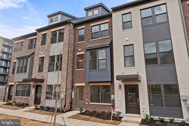 Photo - 6045 Soho Wy Townhome