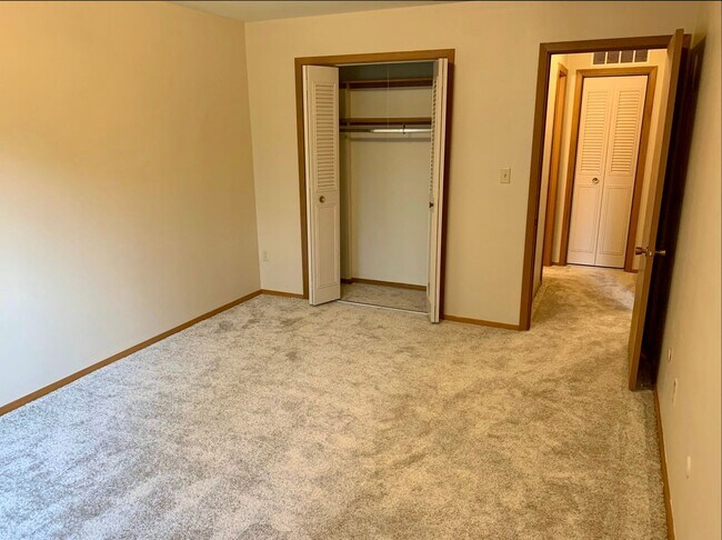 Building Photo - Indian Village Apartments - 1 bed 1 bath g...