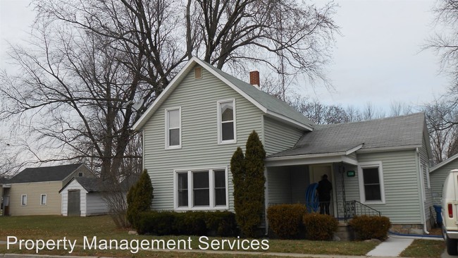 Building Photo - 204 E Lawrence St