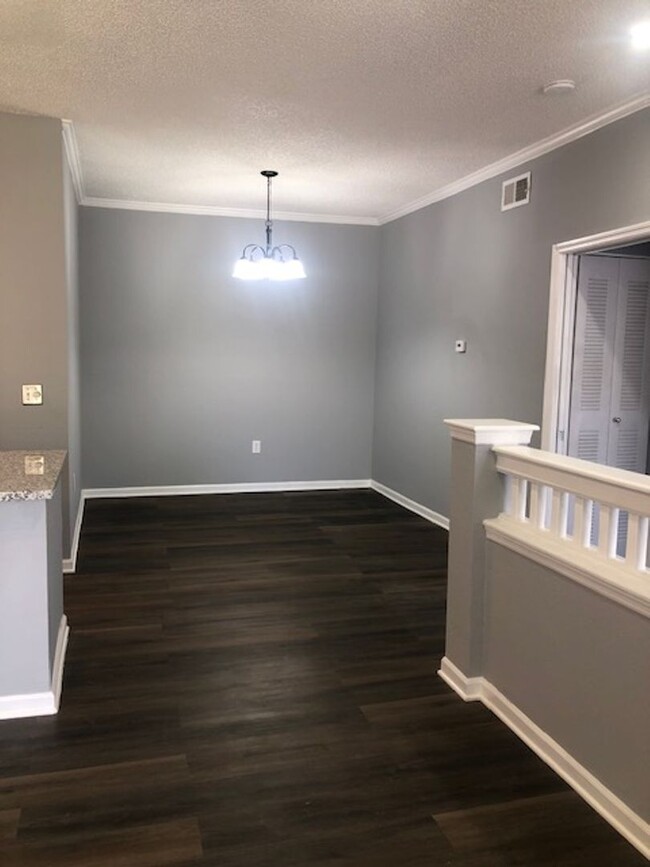 Building Photo - Beautiful 1 Bedroom 1 Bath Condo in Arbor ...