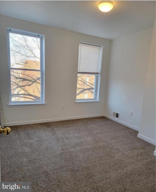 Building Photo - 2611 Barclay St
