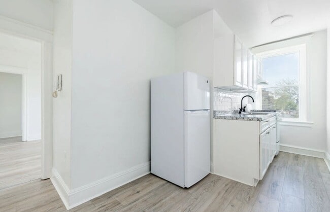 Photo - 2215 N 51st St Apartment