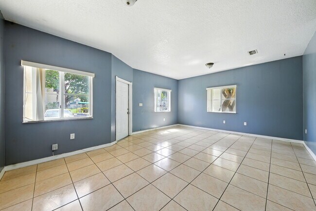 Foto del edificio - 2915 SE 15th Ter