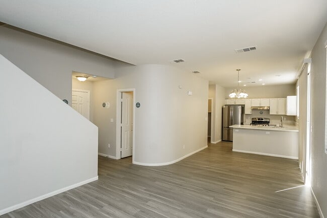 Building Photo - 949 Country Skies Ave