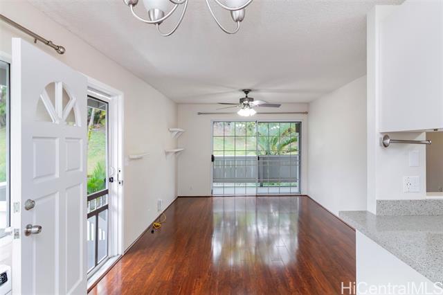 Building Photo - 46-1016-1016 Emepela Wy