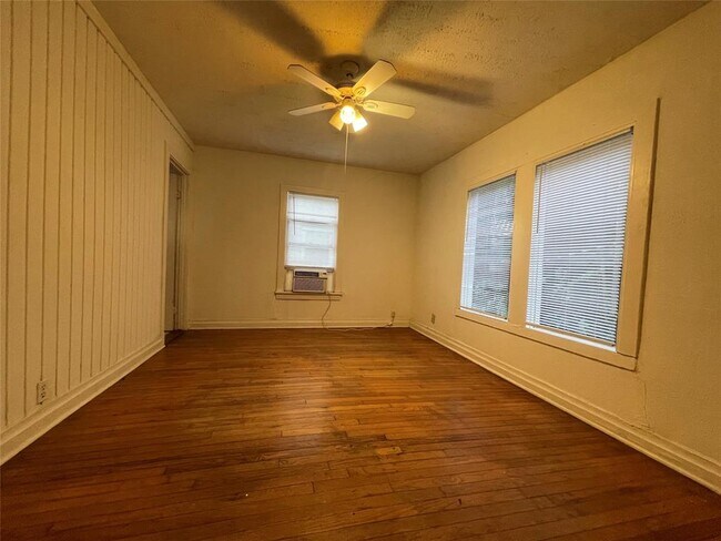 Foto del edificio - 4812 Hazard St