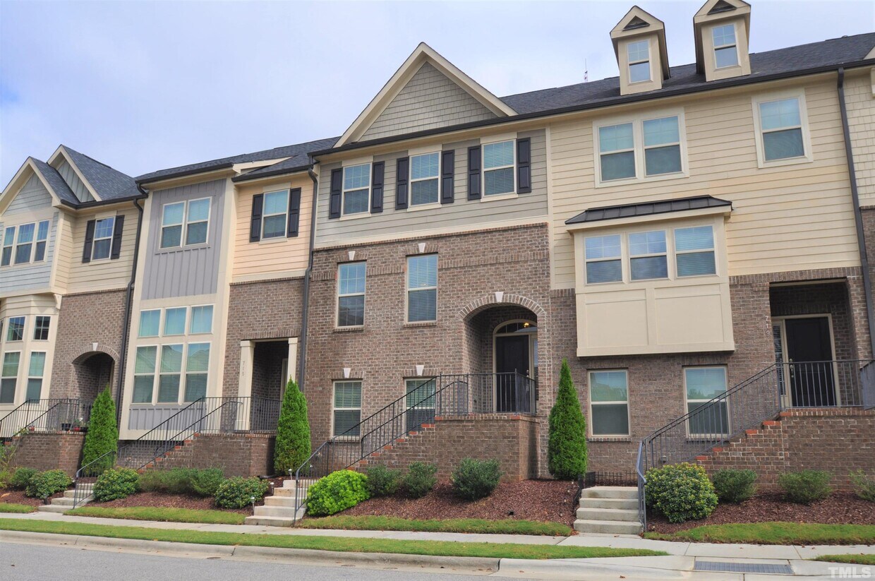 717 Sawcut Ln, Apex, NC 27502 Townhome Rentals in Apex NC