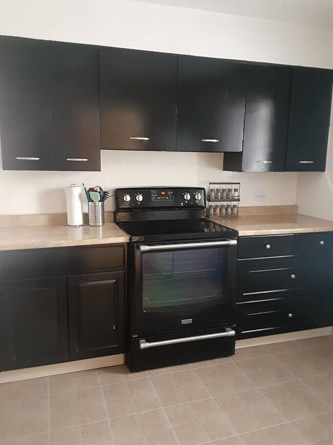Foto del edificio - 870 W 300 S