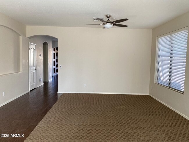 Building Photo - 3528 E Hampton Ln