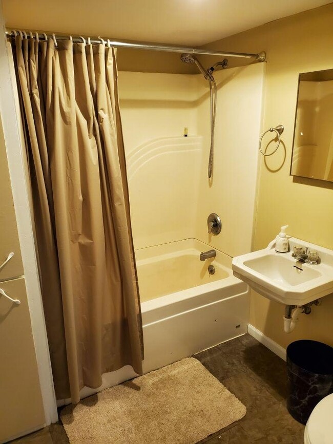 Building Photo - 2 bedroom in Laurel MT 59044