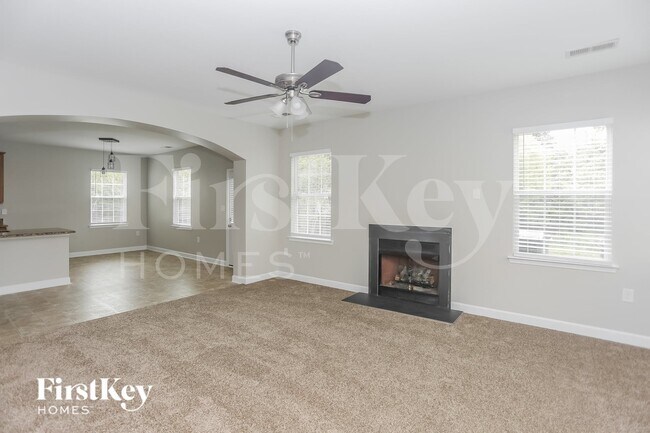 Foto del edificio - 12305 Scott Creek Dr