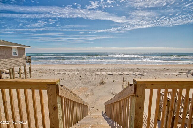 Foto del edificio - 2300 New River Inlet Rd