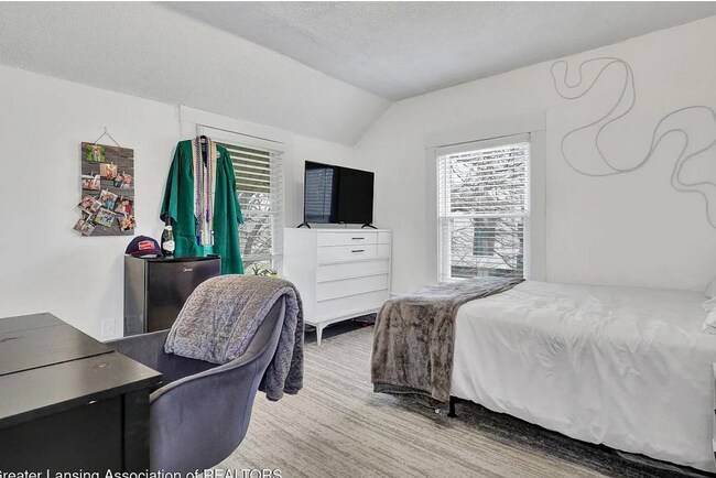 Foto del edificio - 645 Evergreen Ave