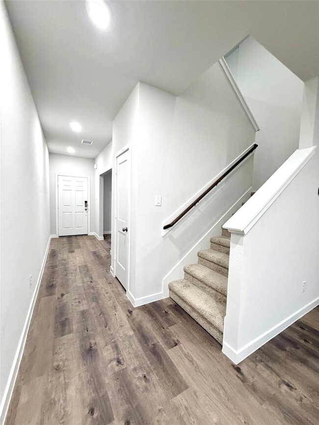 Foto del edificio - 533 Shoreview Dr