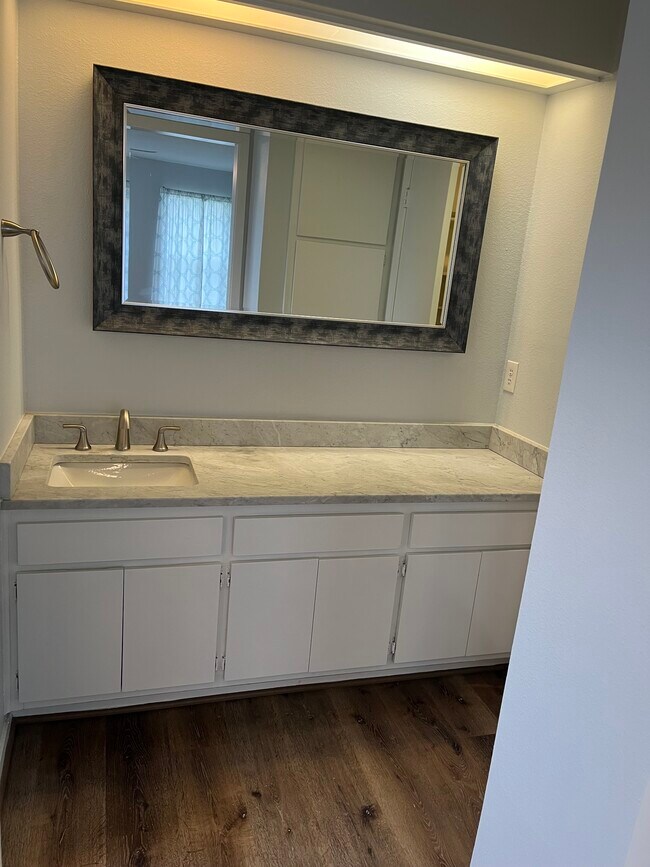 Foto del edificio - 8834 Sandcastle Ct