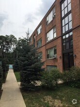 Building Photo - 2243 W Farwell Ave