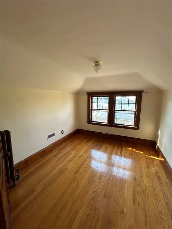 Foto del edificio - 88 Poplar St