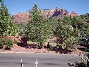 Foto del edificio - APARTMENT - UPTOWN SEDONA- APPLE TREE SQUARE