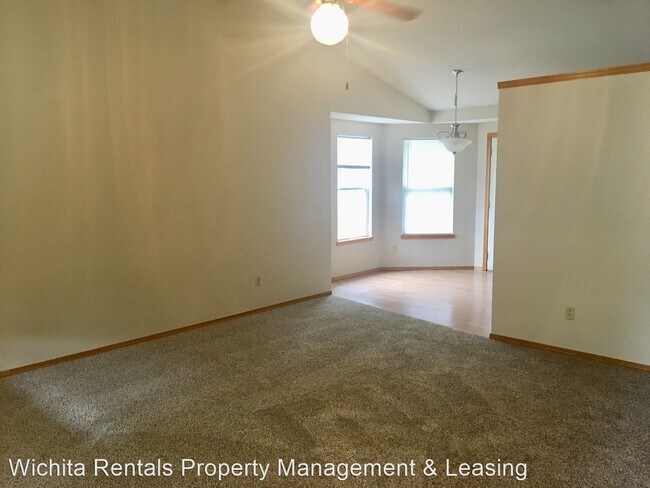 Building Photo - 2 br, 1 bath House - 1705 N. Socora