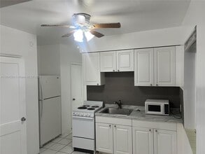 Building Photo - 1931 Jefferson St