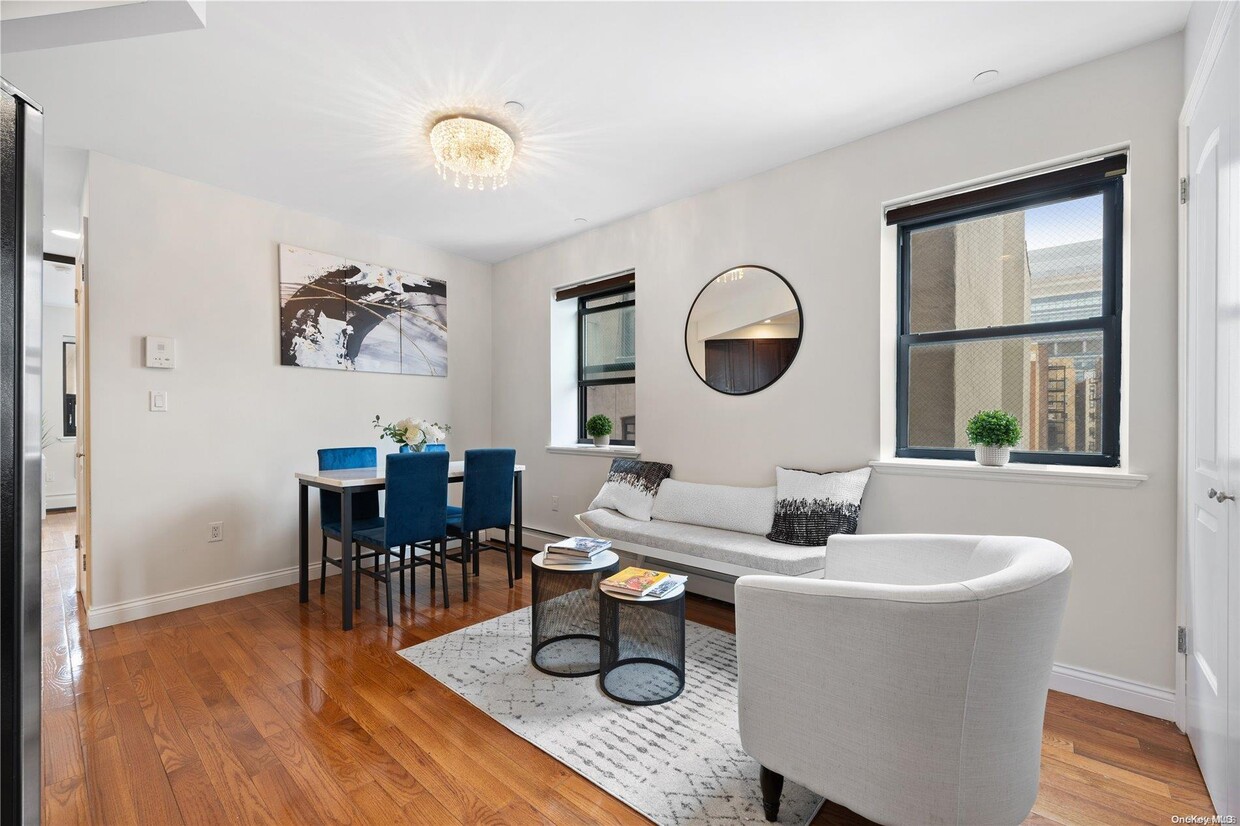 Foto principal - 456 W 167th St