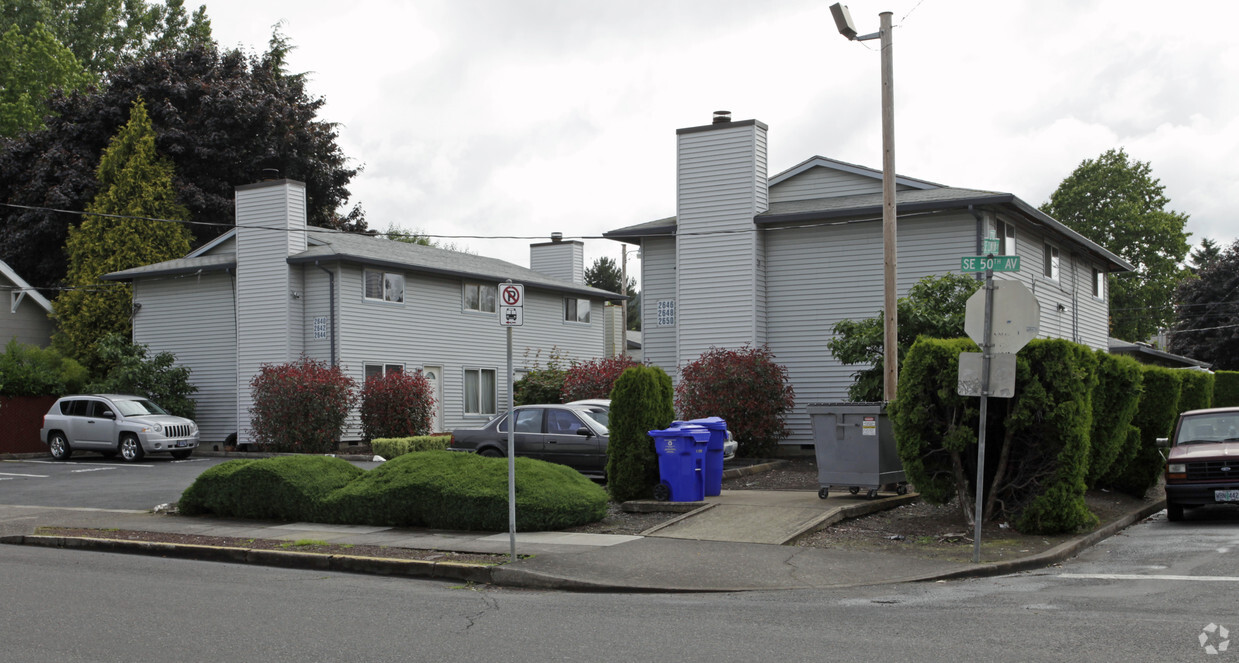 Building Photo - 2640-2650 SE 50th Ave
