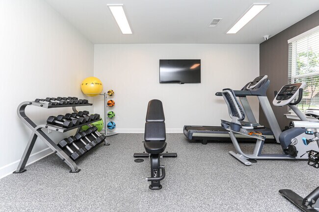 Gimnasio - Frontgate Apartments