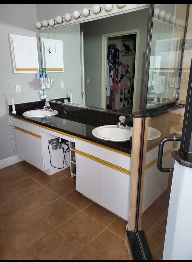 Foto principal - 7839 SW 63rd Ave Rd