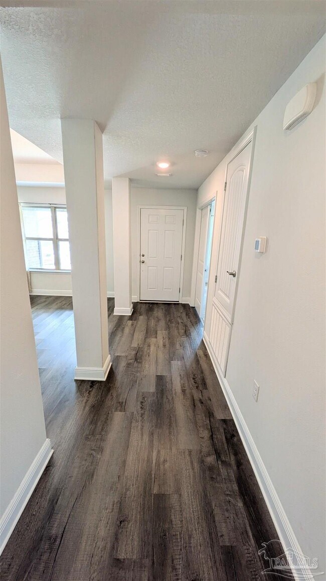 Foto del edificio - 4407 Wilmington Way