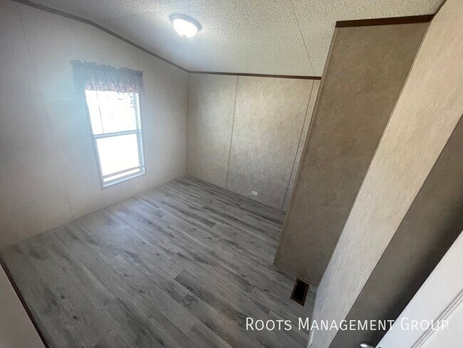 Building Photo - Home Available to Lease - Apply Today!