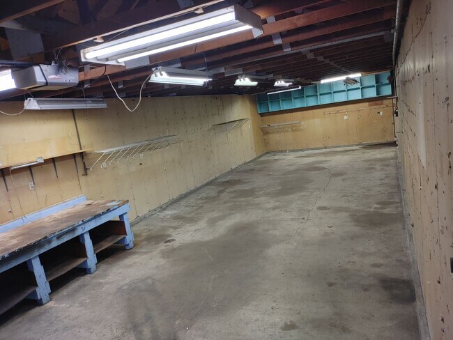 Building Photo - Spokane Valley Home Available Now!