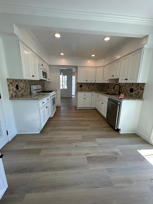 Building Photo - 17808 Bromley Ct