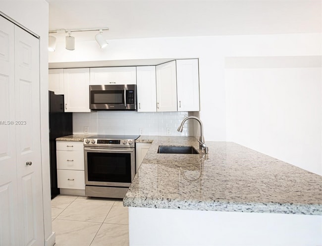 Foto del edificio - 777 SW 111th Way