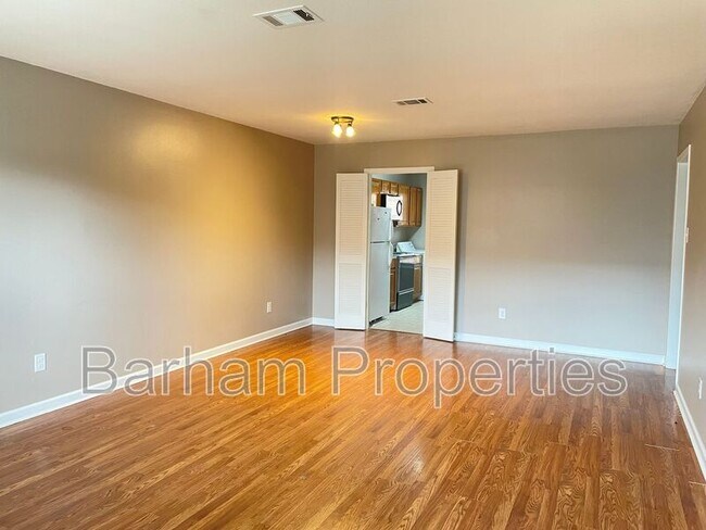 Foto del edificio - 4133 NE Stallings Dr