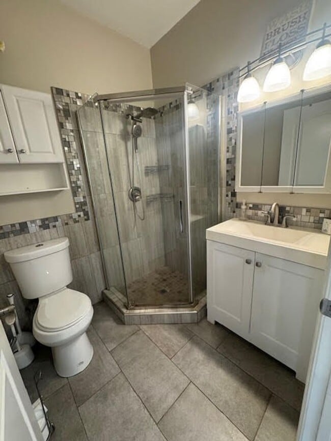 Foto del edificio - Modern 3 Bed, 2 Bath home
