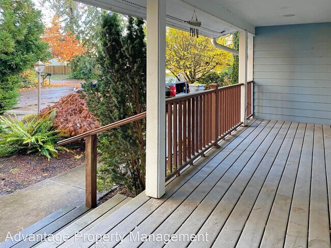 Building Photo - 3 br, 2 bath House - 1340 SW Timian Street