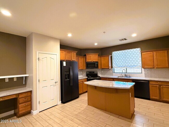 Foto del edificio - 12103 W Duane Ln