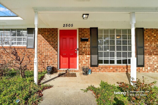 Foto del edificio - 2505 Hopkins St