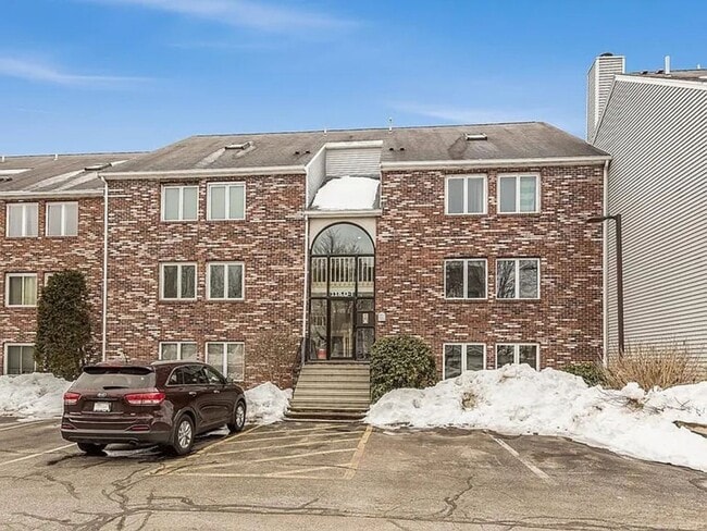 Building Photo - 118 Burkhall St