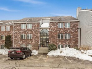 Building Photo - 118 Burkhall St